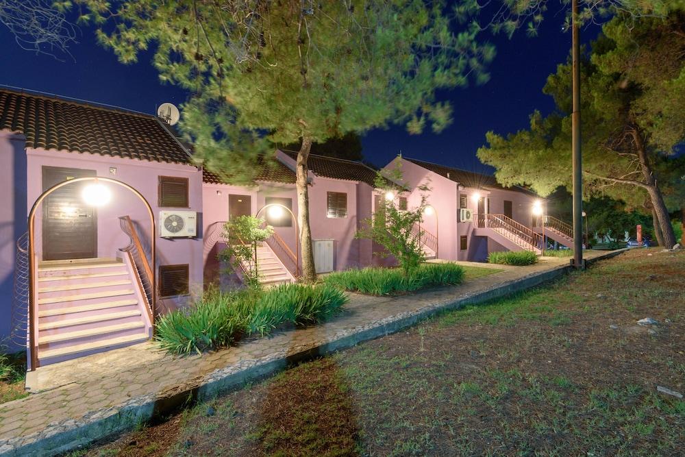 Apartment Medena Трогір Екстер'єр фото